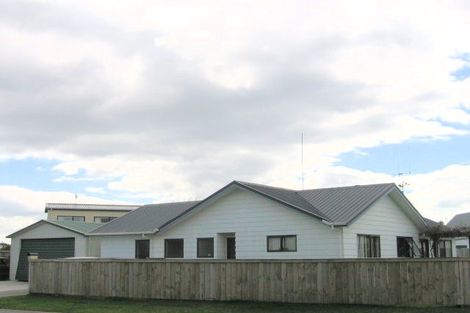 Photo of property in 134 Eversham Road, Mount Maunganui, 3116