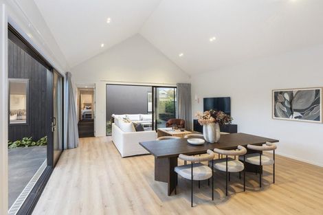 Photo of property in 184 Weston Road, St Albans, Christchurch, 8052