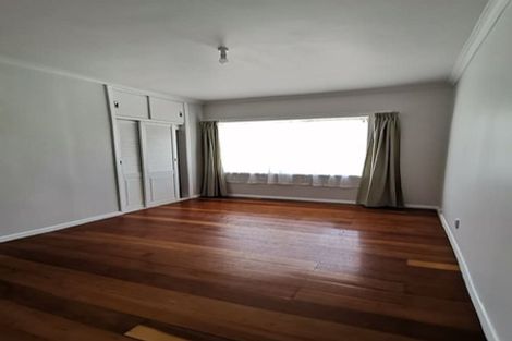 Photo of property in 9 Hinau Street, Tawa, Wellington, 5028