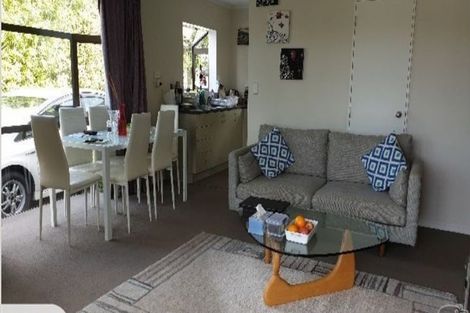 Photo of property in 24 Tamahere Drive, Glenfield, Auckland, 0629