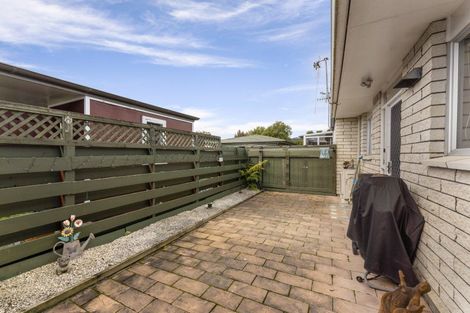 Photo of property in 1 Waltham Court, Cloverlea, Palmerston North, 4412