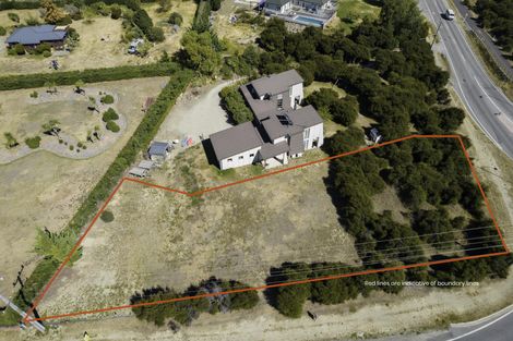 Photo of property in 897 Aubrey Road, Albert Town, Wanaka, 9305