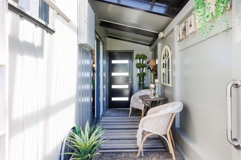 Photo of property in 7 Dampier Avenue, Awapuni, Palmerston North, 4412