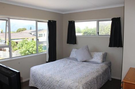 Photo of property in 15 Feary Crescent, Takaka, 7110