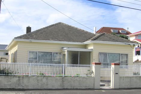 Photo of property in 40 Trent Street, Island Bay, Wellington, 6023