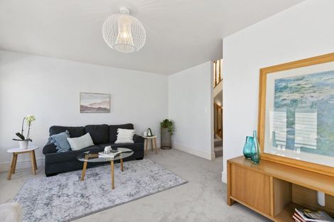 Photo of property in 12b Hobson Street, Thorndon, Wellington, 6011