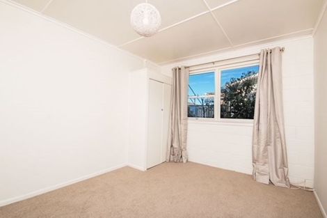 Photo of property in 39 Alice Avenue, Orewa, 0931