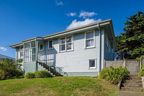 Photo of property in 7 Taupiri Crescent, Titahi Bay, Porirua, 5022