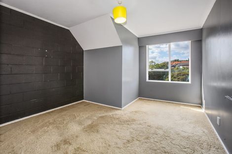 Photo of property in 4 Halyard Place, Whitby, Porirua, 5024