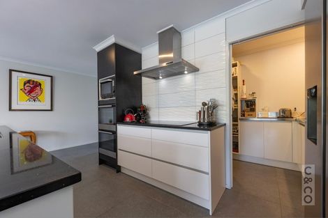 Photo of property in 4 School Road, Riverhead, 0820