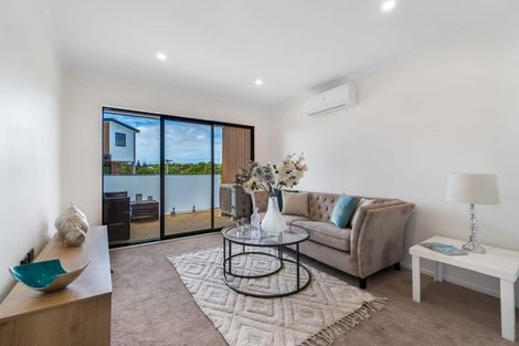 Photo of property in 4/25 Griffen Park Road, Mount Roskill, Auckland, 1041