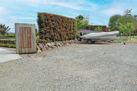 Photo of property in 1104 Oneriri Road, Kaiwaka, 0573