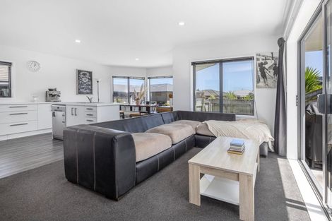 Photo of property in 9 Aqua Way, Paraparaumu, 5032
