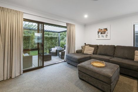 Photo of property in 84 Pakanga Grove, Pyes Pa, Tauranga, 3112