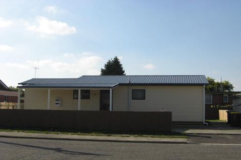 Photo of property in 1 Alexandra Street, Temuka, 7920