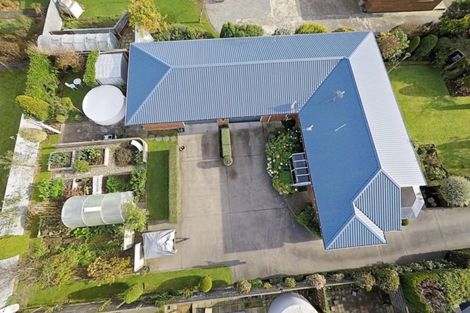 Photo of property in 46 Kilmarnock Street, Wallacetown, 9816