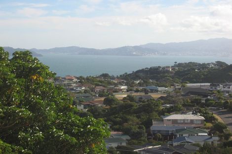 Photo of property in 30a Cypress Drive, Maungaraki, Lower Hutt, 5010