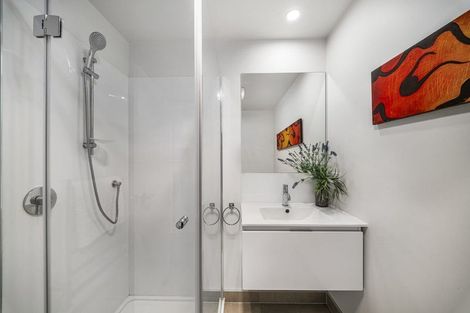 Photo of property in 40 Clay Works Lane, New Lynn, 0600