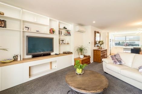 Photo of property in 93b Beachville Road, Redcliffs, Christchurch, 8081