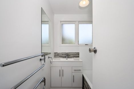 Photo of property in 39 Richmond Avenue, Richmond Heights, Taupo, 3330