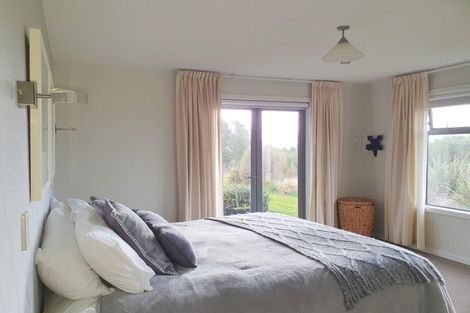 Photo of property in 3 Esk View Road, Eskdale, Napier, 4182