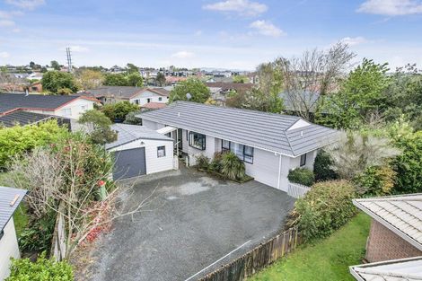 Photo of property in 10 Rogers Place, Fairview Downs, Hamilton, 3214