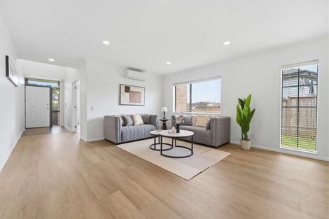 Photo of property in 4 Beros Place, Flat Bush, Auckland, 2016