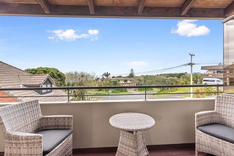 Photo of property in 1/25 Park Rise, Campbells Bay, Auckland, 0630