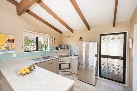 Photo of property in 8 Cousins Avenue East, Foxton Beach, Foxton, 4815