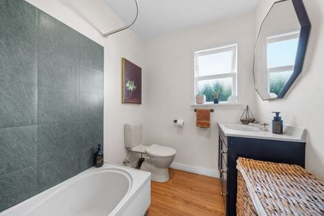 Photo of property in 24 Kuratawhiti Street, Greytown, 5712