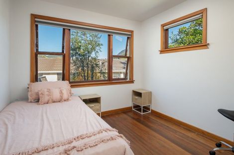 Photo of property in 76 Hampden Street, Picton, 7220