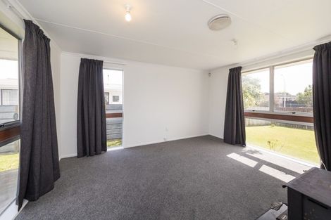 Photo of property in 8 Robinson Crescent, Westbrook, Palmerston North, 4412