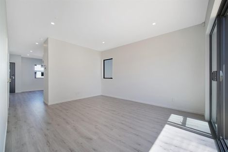 Photo of property in 161 Grove Road, Papakura, 2110