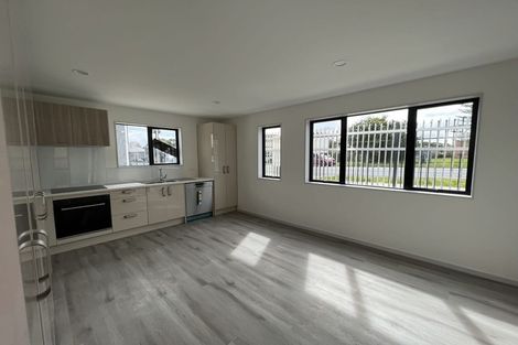 Photo of property in 2 Matukutureia Lane, Manurewa, Auckland, 2102