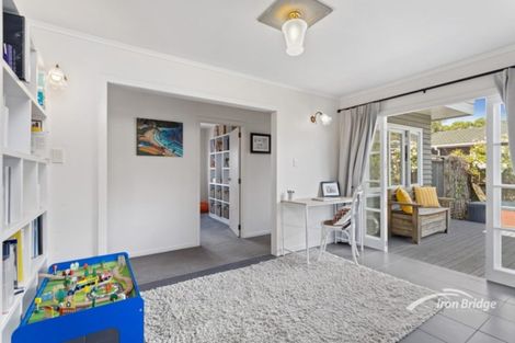 Photo of property in 1/105 Nile Road, Milford, Auckland, 0620