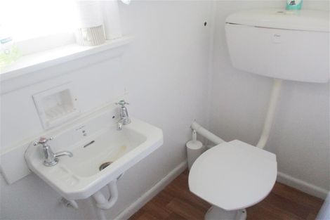 Photo of property in 85 Memorial Avenue, Ilam, Christchurch, 8053