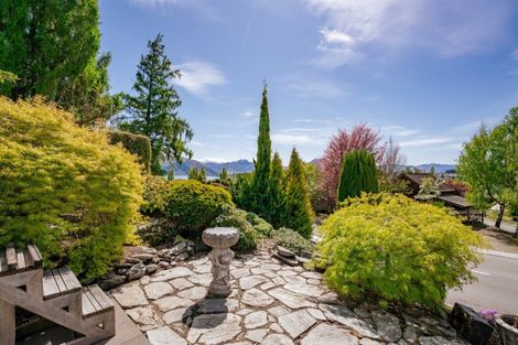 Photo of property in 53 Sargood Drive, Wanaka, 9305