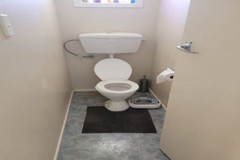Photo of property in 21 Maui Pomare Street, Blockhouse Bay, Auckland, 0600