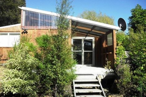 Photo of property in 4 Moana Crescent, Kennedy Bay, Coromandel, 3583