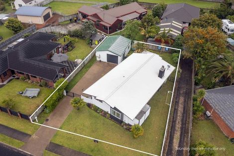 Photo of property in 39 Cholmondeley Crescent, Whitianga, 3510