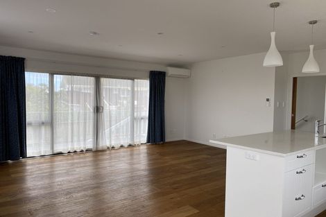 Photo of property in 103 Hutchinsons Road, Bucklands Beach, Auckland, 2014