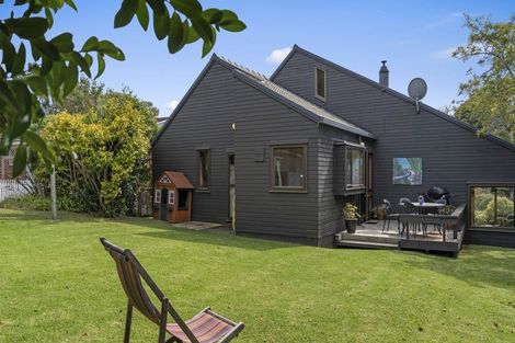 Photo of property in 11 Cannon Street, Westown, New Plymouth, 4310