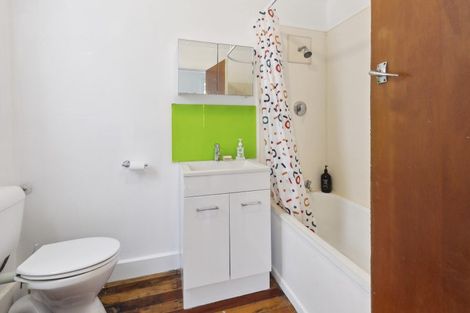 Photo of property in 36 Volga Street, Island Bay, Wellington, 6023