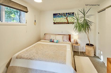 Photo of property in 16 Hudson Street, Island Bay, Wellington, 6023