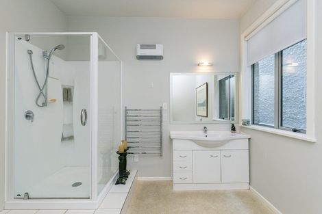 Photo of property in 65 Roxburgh Street, Mount Victoria, Wellington, 6011