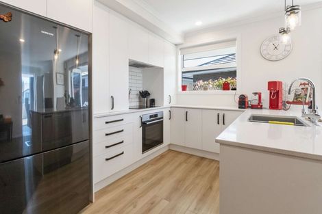 Photo of property in 14 Toi Place, Papamoa, 3118