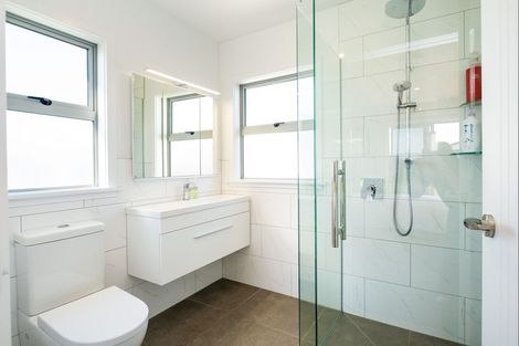 Photo of property in 11 Kaituna Place, Te Awa, Napier, 4110