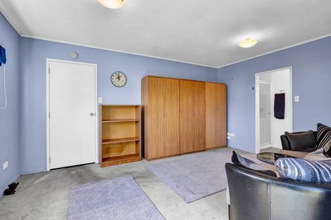 Photo of property in 10 Allan Road, Burgess Park, New Plymouth, 4371