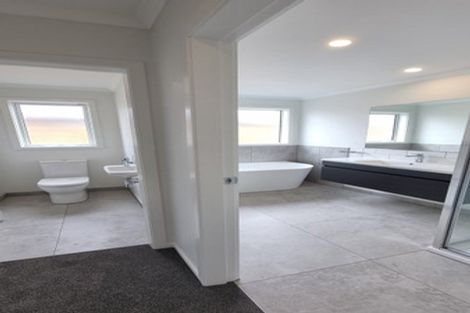 Photo of property in 12 Julie Lane, Papamoa, 3118