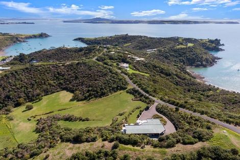 Photo of property in 52 Delamore Drive, Oneroa, Waiheke Island, 1081